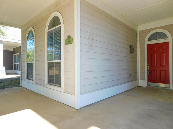 3rd image of 9936 Cedarcrest Dr