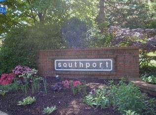 5605 Kemp Ln, Burke, VA 22015