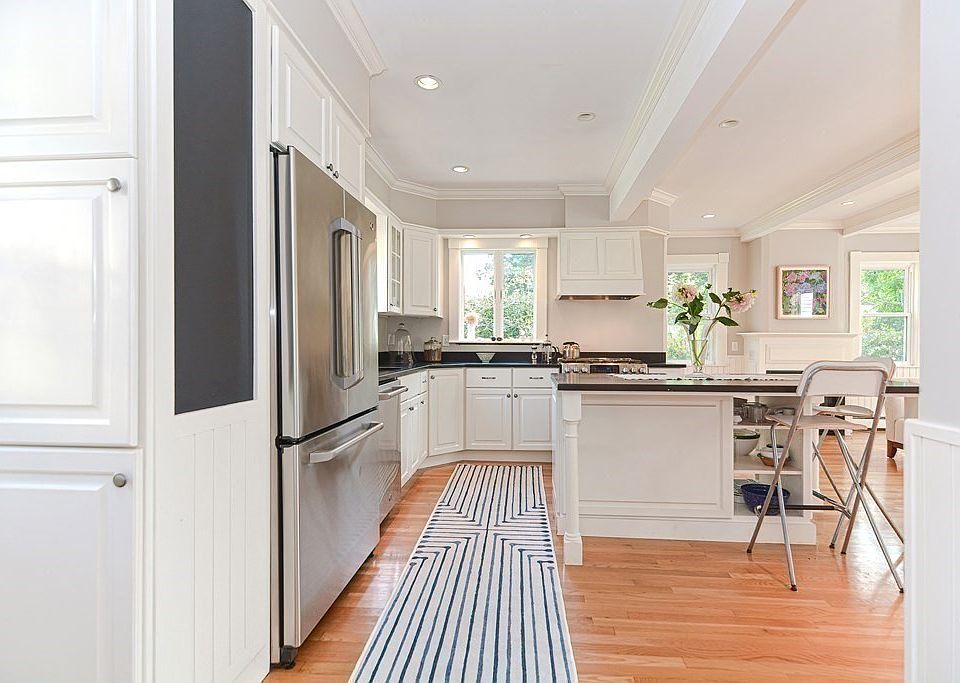 17 Everett St, Beverly, MA 01915 Zillow