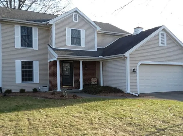 62 Ridgecrest Ct, Terre Haute, IN 47802