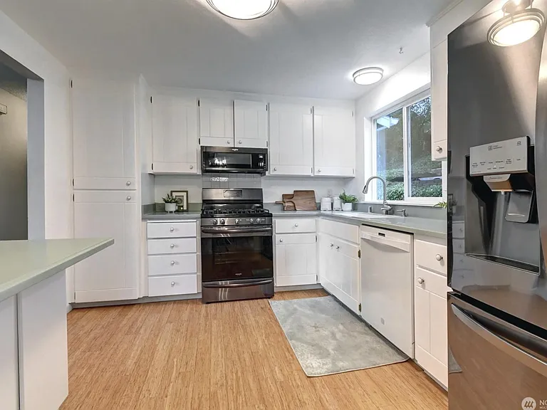 6230 172nd St SW — Photo 9