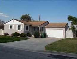 2nd image of 16135 Three Palms St