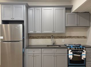 23-03 28th St #1L, Astoria, NY 11105