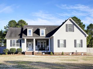 388 Knollwood Dr, Hampstead, NC 28443