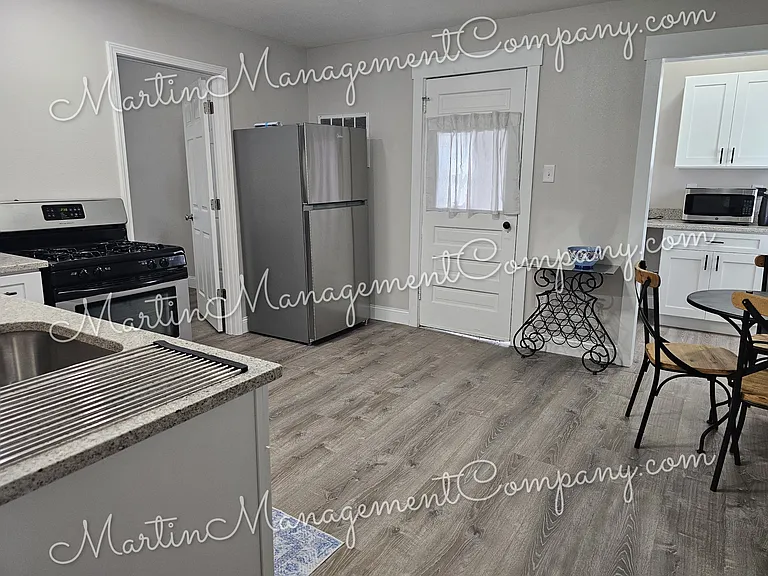 1418 S Sneed Ave — Photo 5
