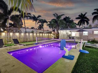 1124 NE 6th St, Hallandale, FL 33009