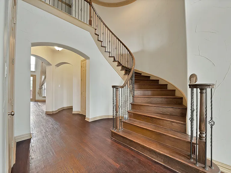 2245 Homestead Ln — Photo 16