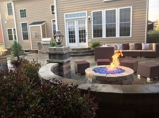 306 Graystone Dr, Canonsburg, PA 15317