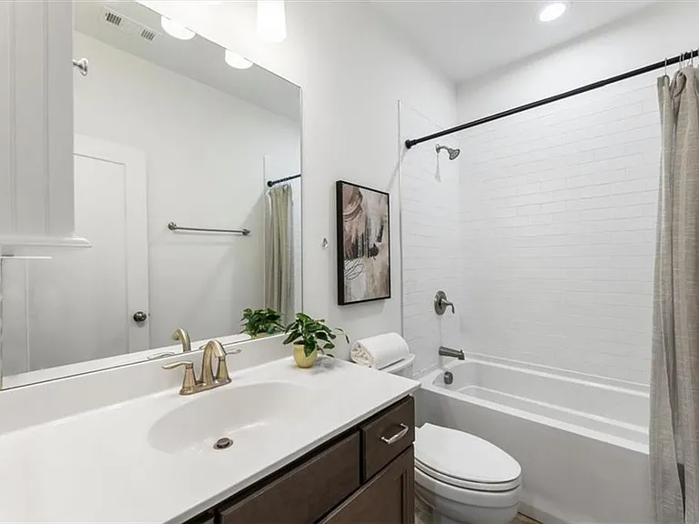 1233 Parkstead Ln — Photo 49