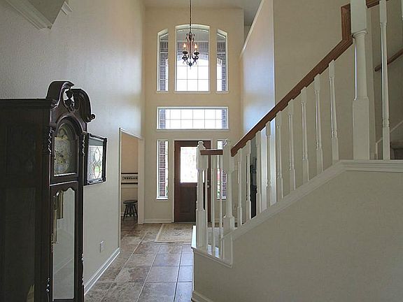 3rd image of 3410 Palm Bay Cir