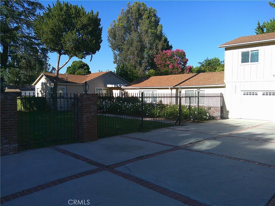 1st image of 5430 Woodlake Ave