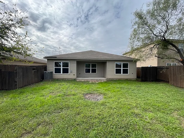 3618 Foster Mdws — Photo 24
