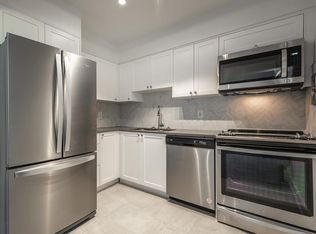 Rockridge Apartments, Victoria, BC V8V 3H7