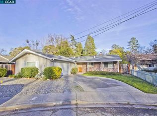 918 Moon Ct, Lafayette, CA 94549