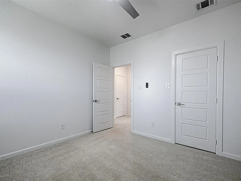 3511 Clara Dr — Photo 28