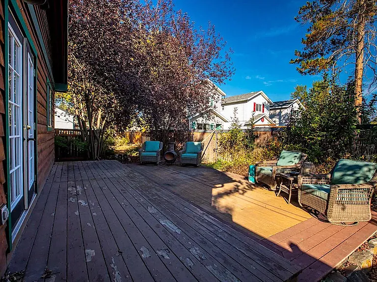 648 Denver St — Photo 30