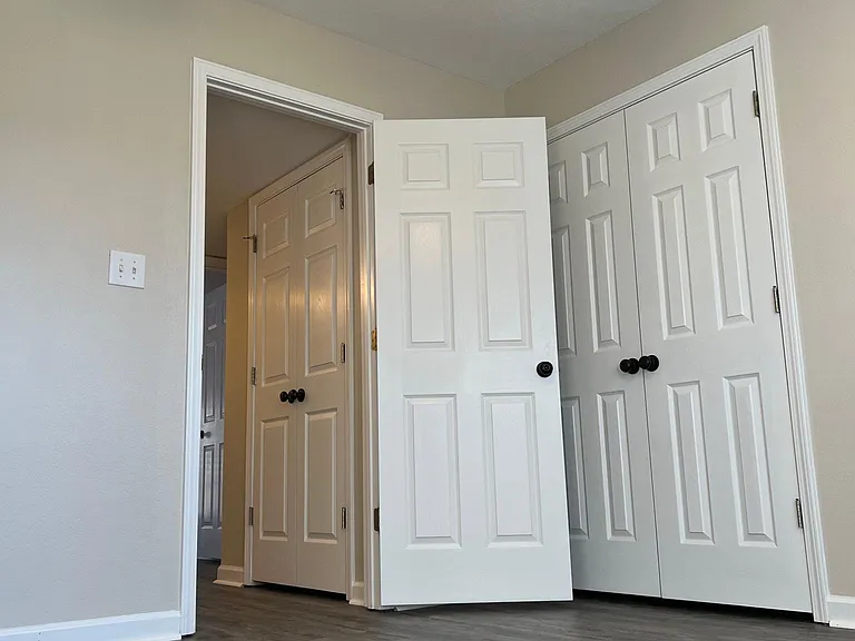 7707 Wyndham Cir — Photo 21