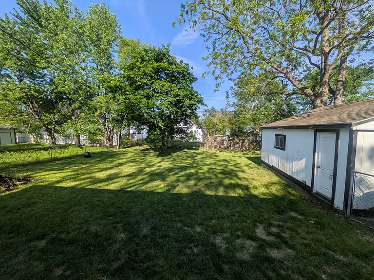 3009 Emmons Ave — Photo 6