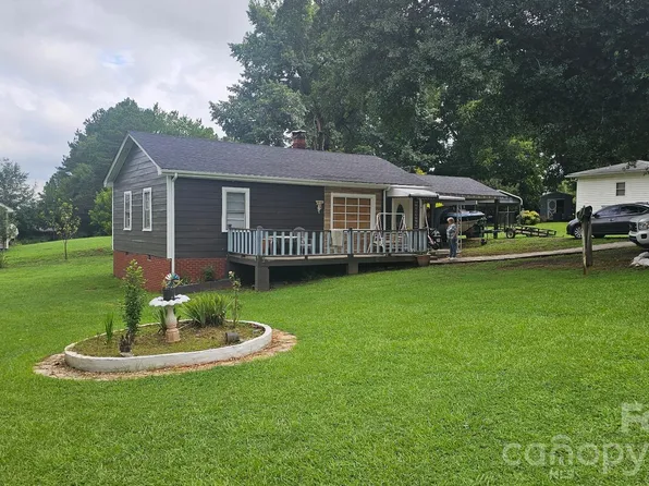 453 Parker Cir, Norwood, NC 28128