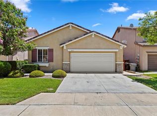 1233 Dolphin Dr, Perris, CA 92571