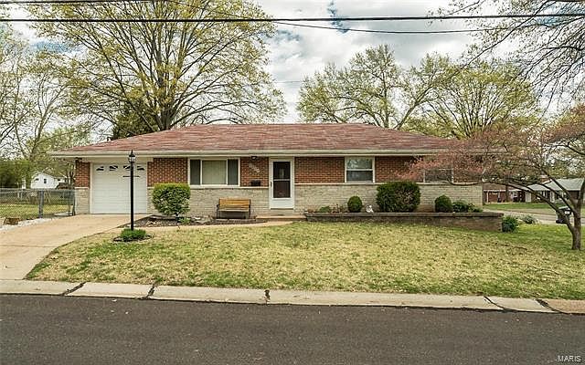 1st image of 7105 Hosmer Ave