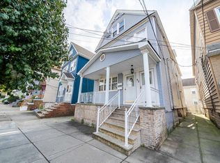 92 W 3rd St, Bayonne, NJ 07002
