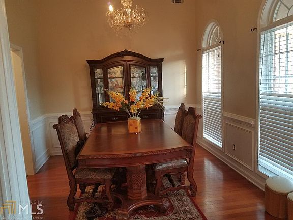 2nd image of 2527 Oak Creek Ln Unit 1