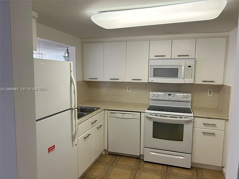 1915 Brickell Ave #C1109 — Photo 13