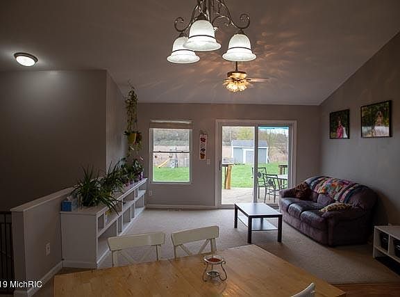 4th image of 7666 Stermer Dr