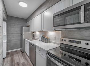 1962 Goldsmith Ln APT 8, Louisville, KY