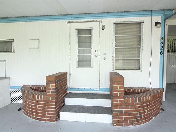 3rd image of 4426 Mobilaire Dr