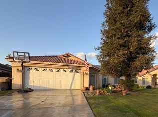 9804 Casa Del Sol Dr, Bakersfield, CA 93311