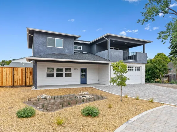 2285 Paul Minnie Ct, Santa Cruz, CA 95062