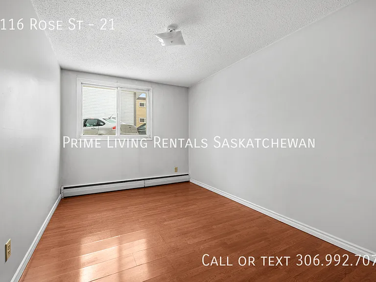 2116 Rose St #21 — Photo 8