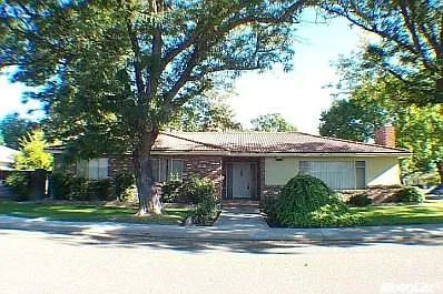 301 Northwood Dr photo 1