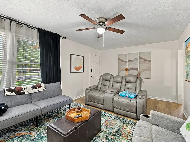 1663 Ragland Ln — Photo 11