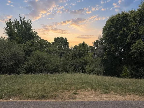 Pleasant Valley Rd, Broken Bow, OK 74728