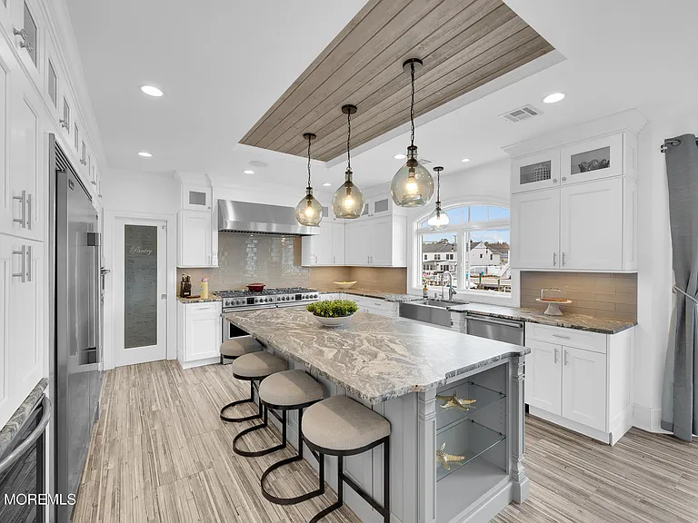 18 Culebra Ave — Photo 10