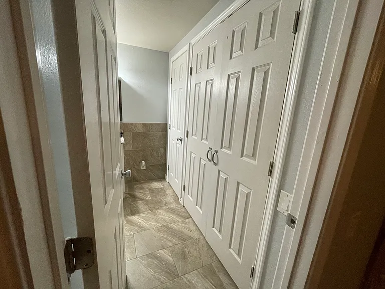 701 Monticello Dr #205 — Photo 9