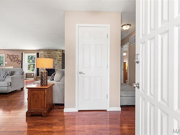 5th image of 5863 Stonehorse Ct