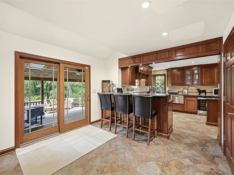2533 Riva Ridge Ct — Photo 8