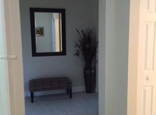 1779 Harbor View Cir, Weston, FL 33327