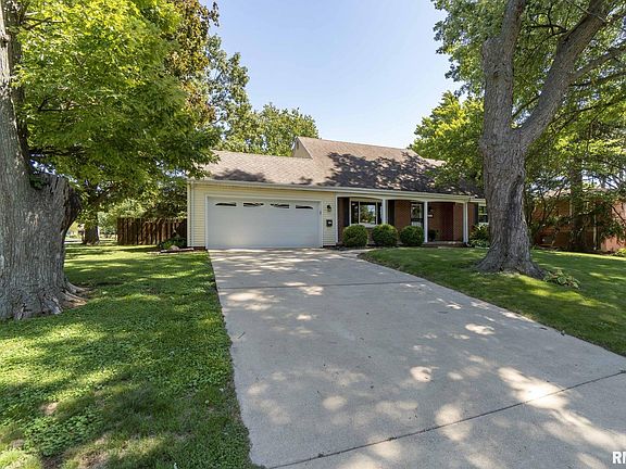 2nd image of 4240 N Northbrook Ct