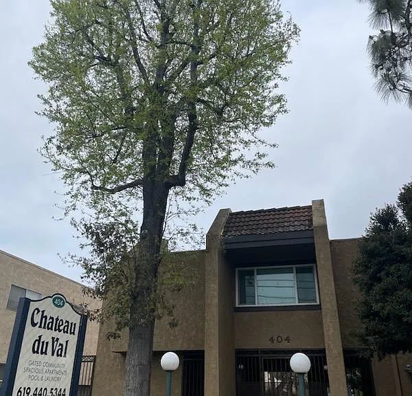 404 S Anza St — Photo 2