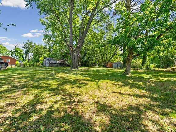 4th image of 6190 Eatons Creek Rd