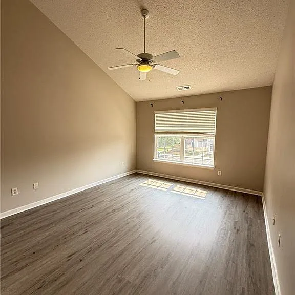 1710 Duntrune Gln — Photo 10