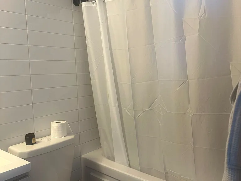 125 Redpath Ave #2411 — Photo 8
