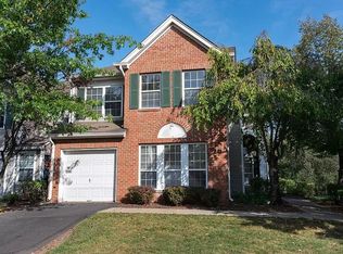 16 Stillwell Ct, Bridgewater, NJ 08807