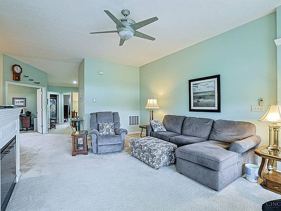 5th image of 1612 Lakeshore Dr
