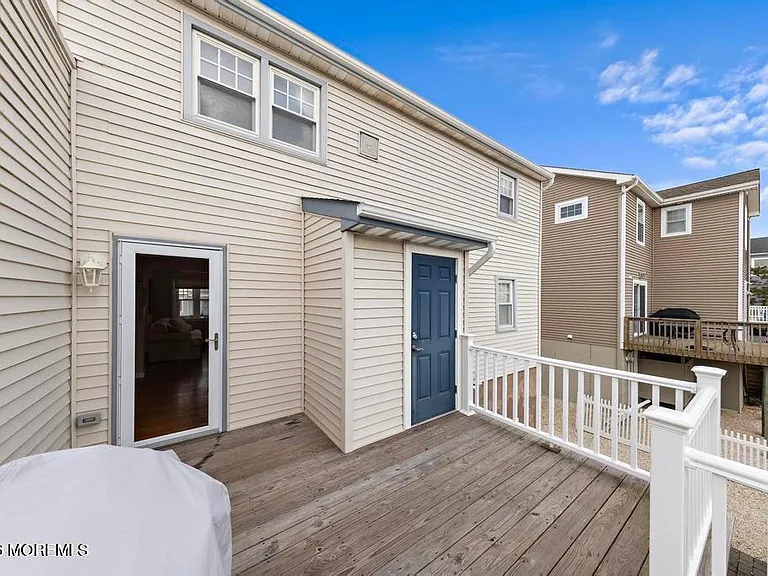 26 W Oceanview Dr — Photo 9